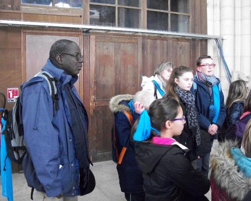 20. Explications dans les tribunes