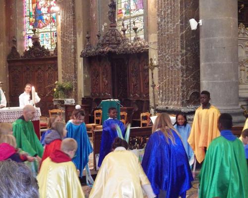 'sois béni, Jésus-Christ dans ce monde qui change'