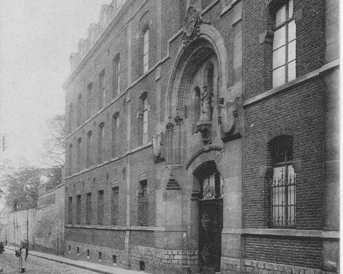 Pensionnat St Bernard Facade Rue du Temple (1878)