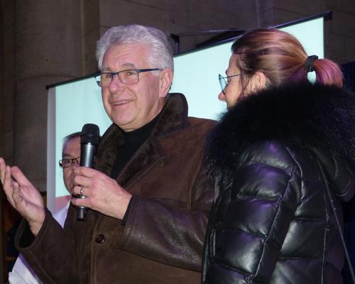 M. Jean-Marc Zwerenz et son épouse qui ont amené la relique de Waziers.