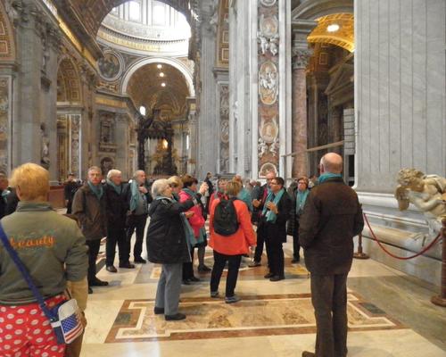 5 Dans la basilique St Pierre