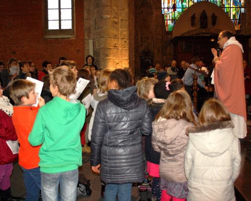 1512_Remise de Bibles 3