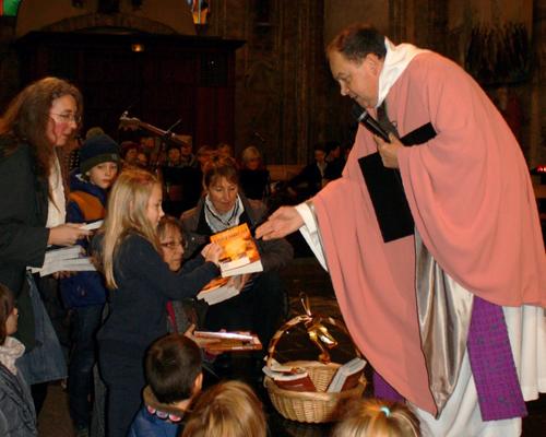 1512_Remise de Bibles 14