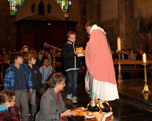 1512_Remise de Bibles 16