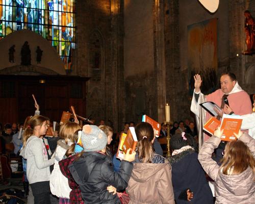 1512_Remise de Bibles 21