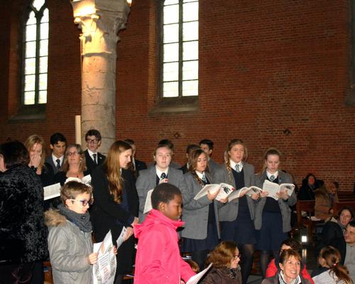 1512_Remise de Bibles 22