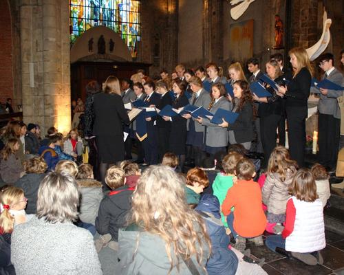 1512_Remise de Bibles 35