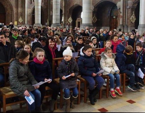 nous rejoignons la communauté  paroissiale pour la messe