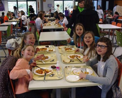et repas chaud pour les JTs qui ont mangé leur pique-nique la veille