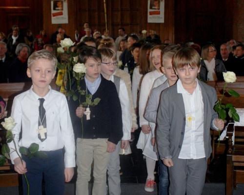 1603_1ères communions (Ecole St-Jean) 11