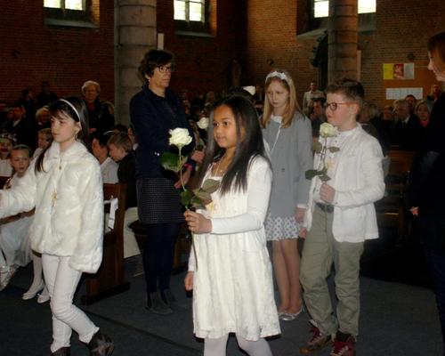 1603_1ères communions (Ecole St-Jean) 13
