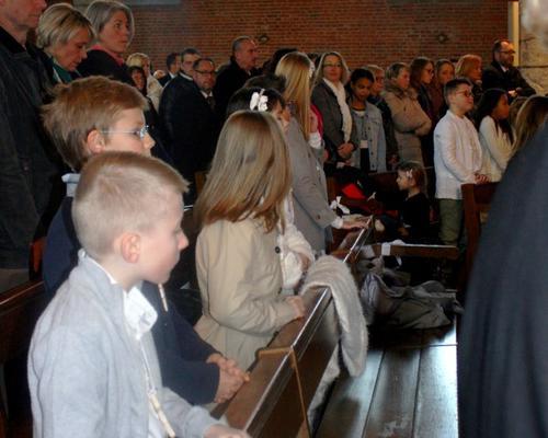 1603_1ères communions (Ecole St-Jean) 31