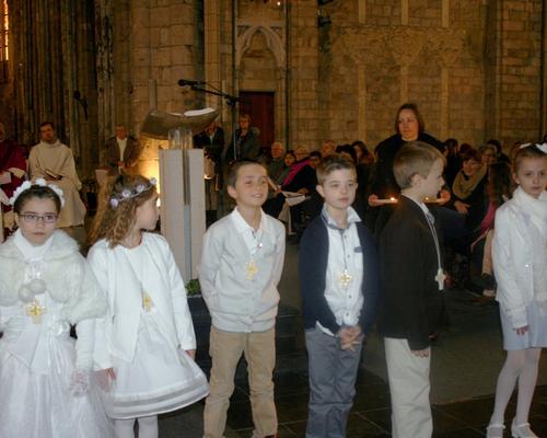 1603_1ères communions (Ecole St-Jean) 48