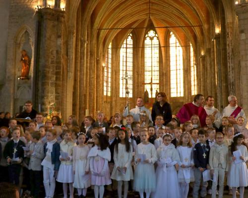 1603_1ères communions (Ecole St-Jean) 84