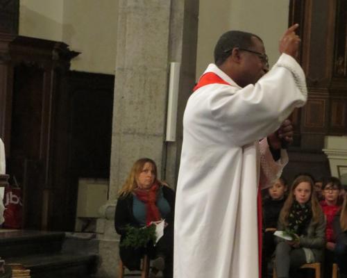 Messe familles aux Rameaux HERGNIES St Fr (07)