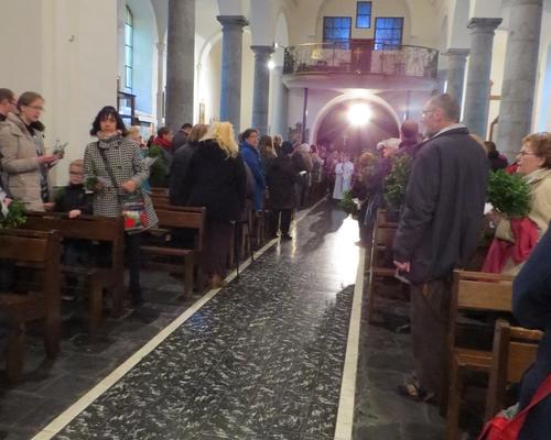 Messe familles aux Rameaux HERGNIES St Fr (01)