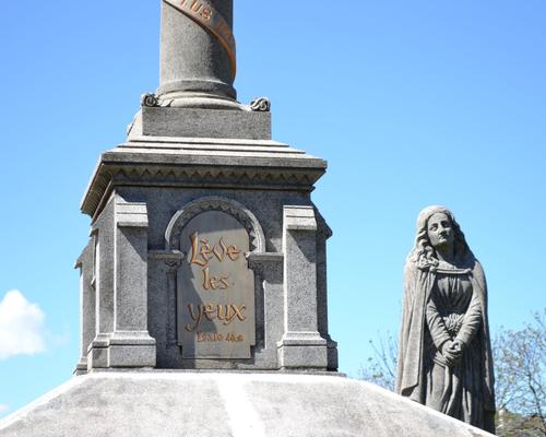 portesainte lourdes 7