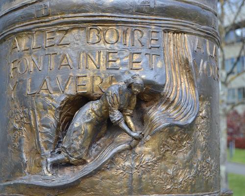 lourdes3 8
