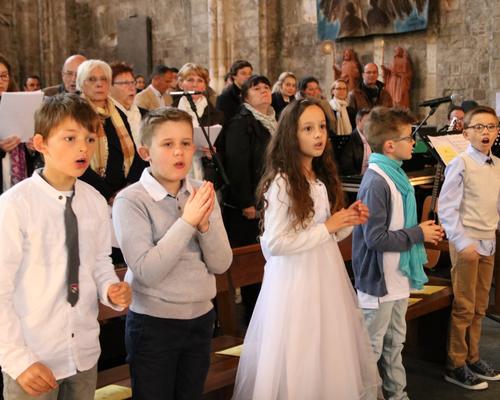 1604_1ères communions (Ecole de la Ste-Union) 11