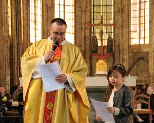 1604_1ères communions (Ecole de la Ste-Union) 23