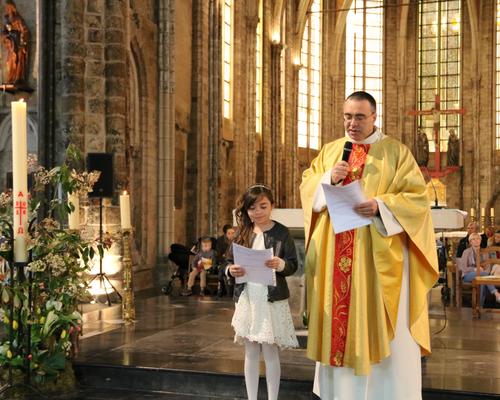 1604_1ères communions (Ecole de la Ste-Union) 24
