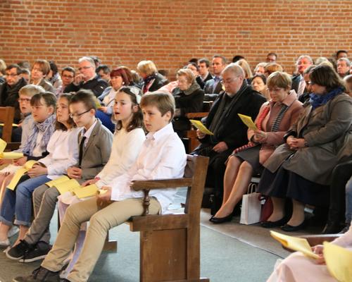 1604_1ères communions (Ecole de la Ste-Union) 55
