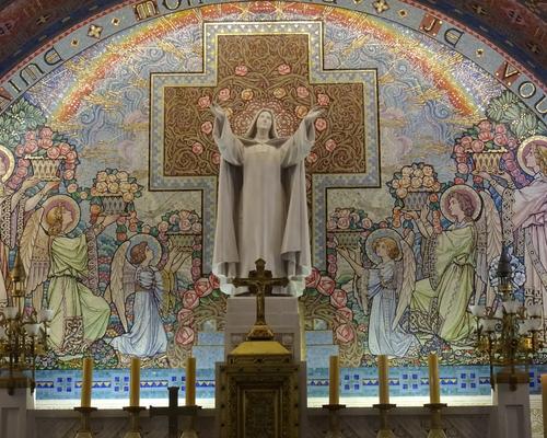 dans la crypte