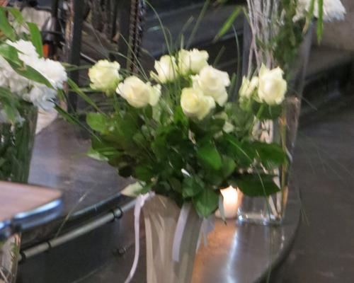 Pour le geste de paix...chacun des enfants va offrir une rose...