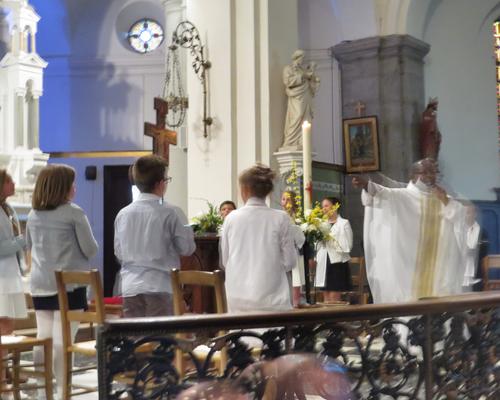 2016 Ières communions HERGNIES (40)