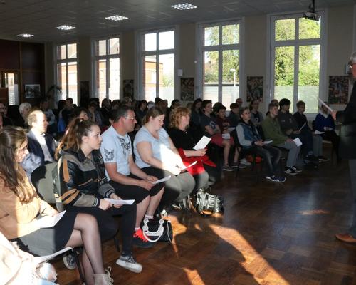 1605_Mgr Garnier rencontre les confirmands 8