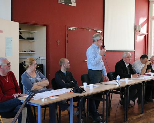 1605_Mgr Garnier rencontre les confirmands 24
