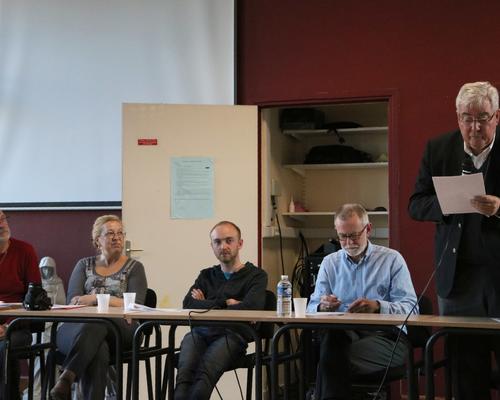 1605_Mgr Garnier rencontre les confirmands 56