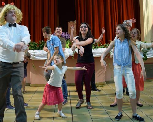après la macarena...