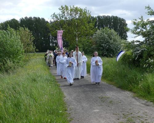 procession_messe_neuvaine_2016 6