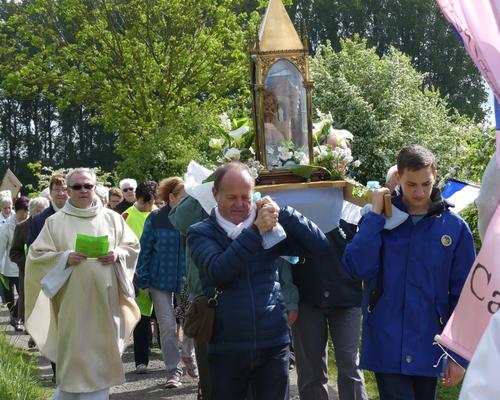 procession_messe_neuvaine_2016 8