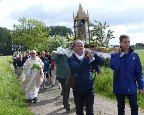 procession_messe_neuvaine_2016 9