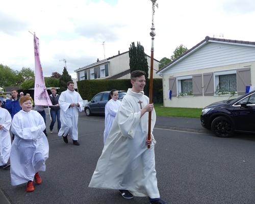 procession_messe_neuvaine_2016 10