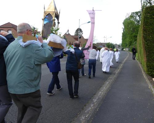 procession_messe_neuvaine_2016 11