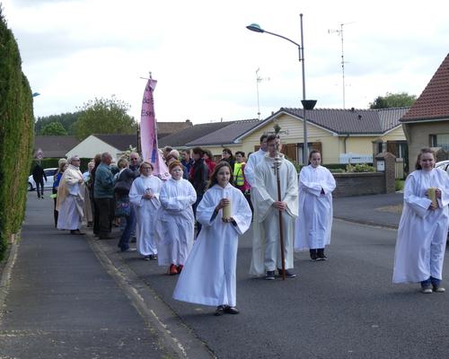procession_messe_neuvaine_2016 12