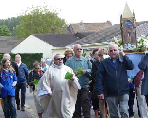 procession_messe_neuvaine_2016 14
