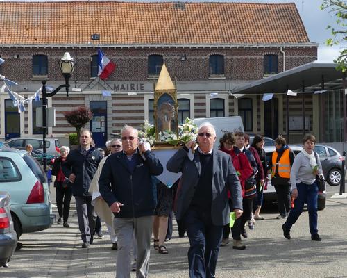 procession_messe_neuvaine_2016 11