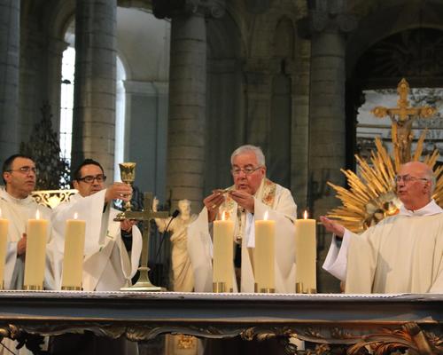 1605_Messe pour la St-Yves 39