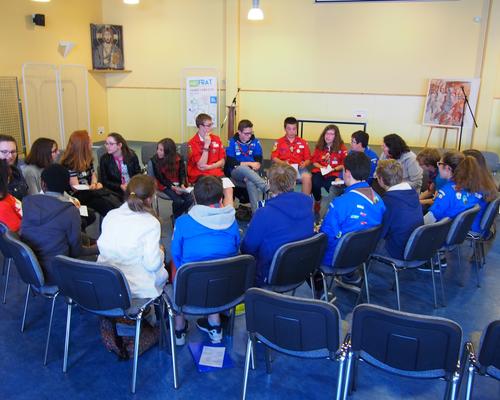 Confirmands_eveque_raismes_2016 27