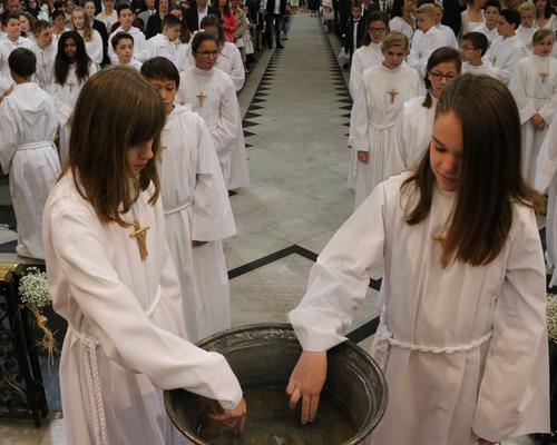 1606_Profession de foi (St-Jean Gr B) 35