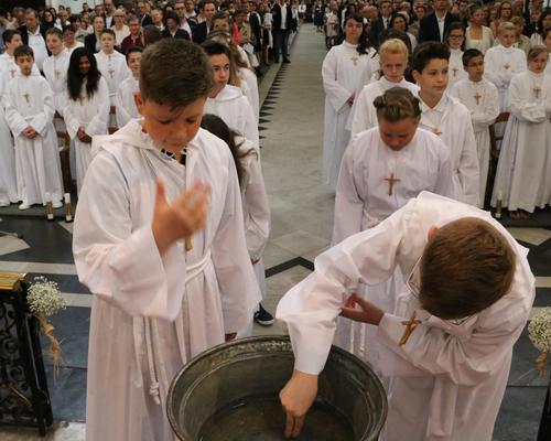 1606_Profession de foi (St-Jean Gr B) 43