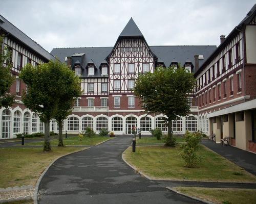 C1_Ermitage-lisieux