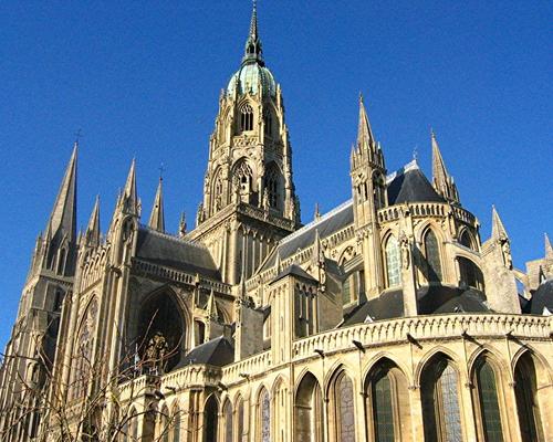 F1_Cathedrale_Bayeux_ext