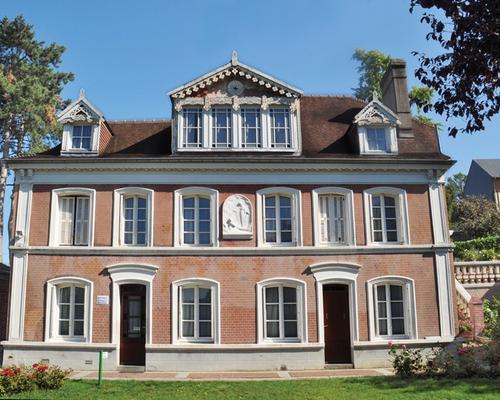 Maison-des-buissonnets-Ste-