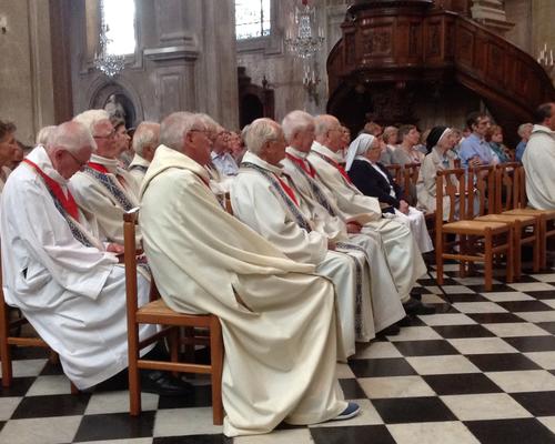 Le chapitre cathédral attentif à la prédication