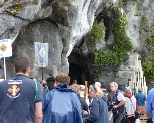 Lourdes2016_01_grotte (3)